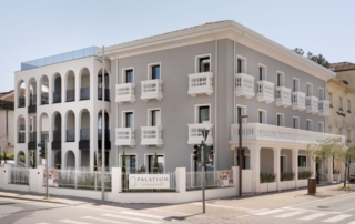 Hotel Bolognese Bellevue Riccione - ARTINFISSI TECH - Hotel lusso - Infissi ad ante battenti - 5284