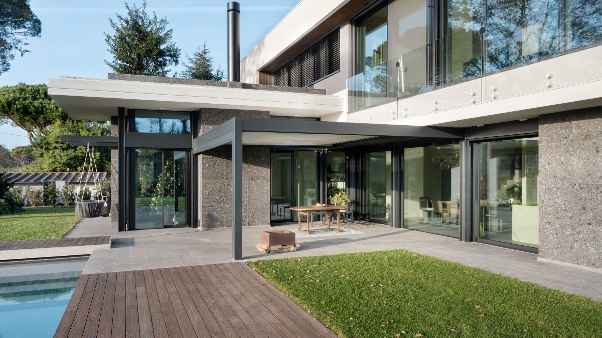 Vetrate panoramiche a Rimini - villa a Cesena
